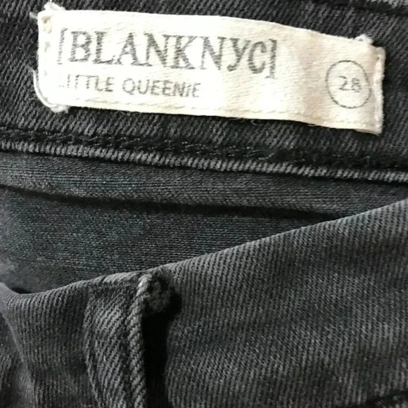 BLANKNYC Washed Black LITTLE QUEENIE Cut-off Jean Shorts 28 - Picture 7 of 9